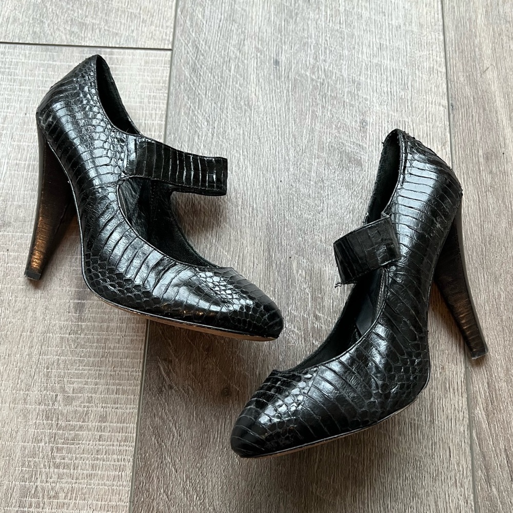 Saks Fifth Avenue Kotie Mary Jane Heels in Black Size 8.5